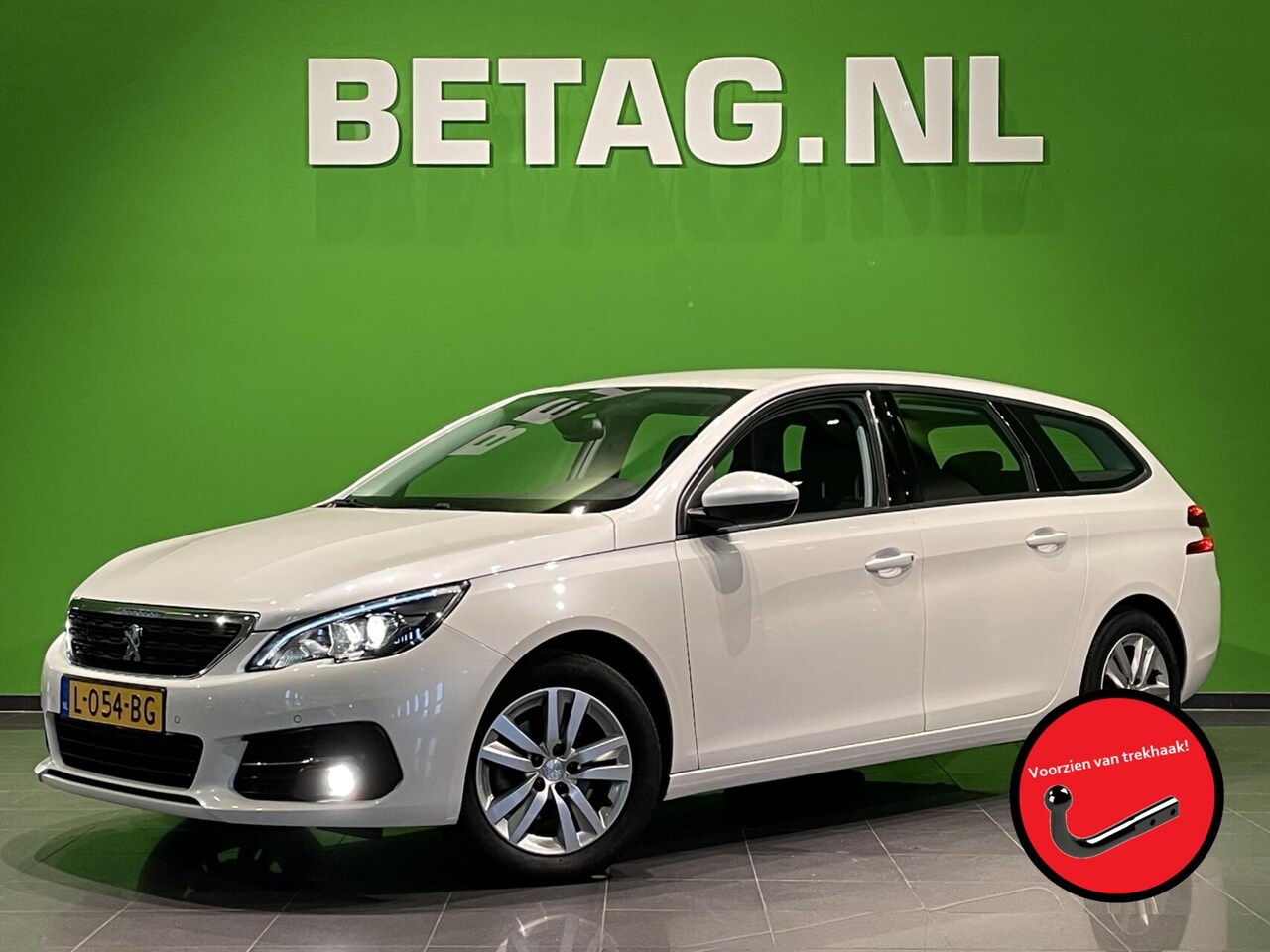 Peugeot 308 SW - 1.2 110 PK | Trekhaak | Camera | - AutoWereld.nl