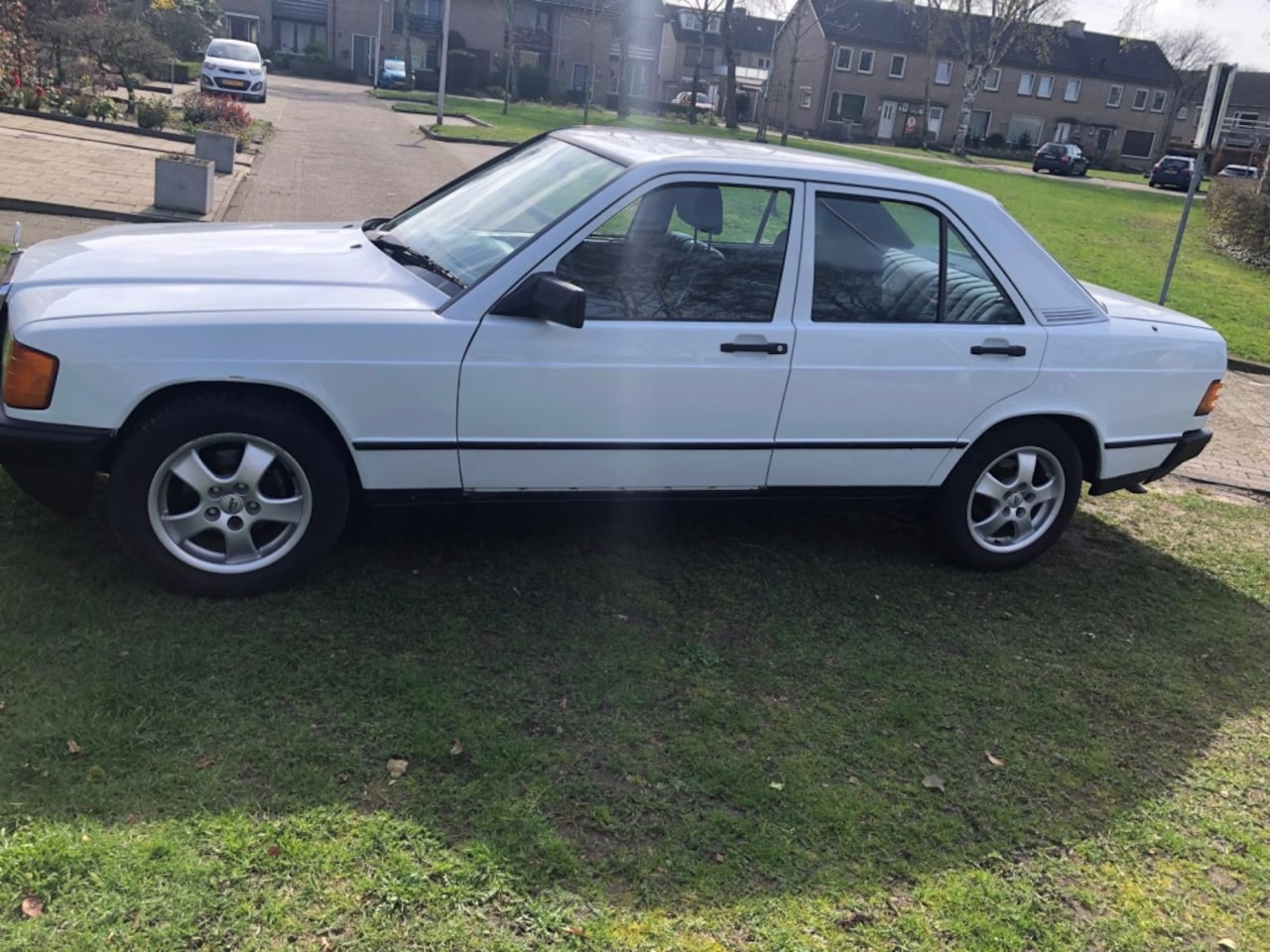 Mercedes-Benz 190-serie - 2.0 D 2.0 D - AutoWereld.nl