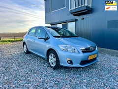 Toyota Auris - 1.8 Full Hybrid Business