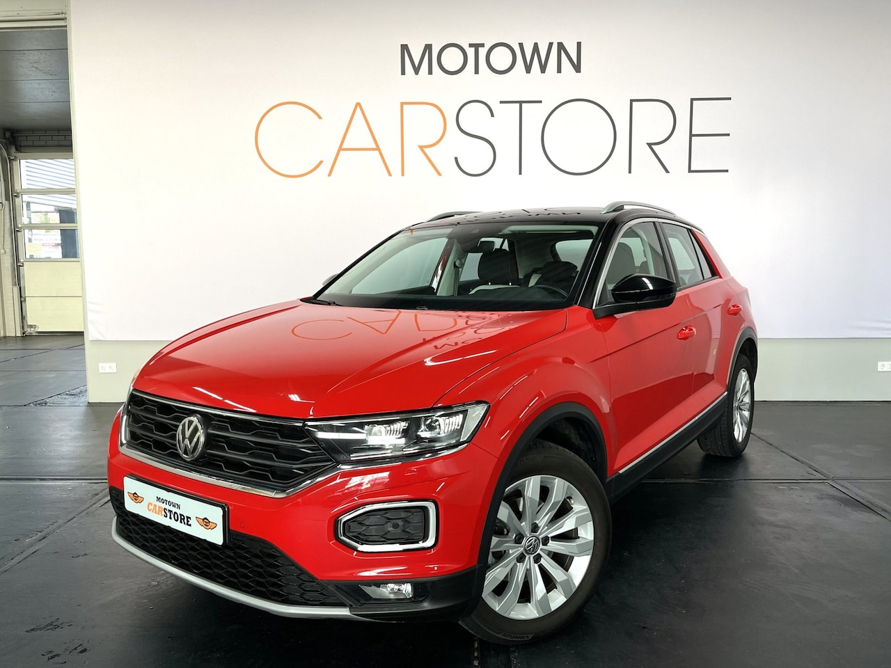 Volkswagen T-Roc - 1.5 TSI Sport Virtual Cockpit Navi Pdc Clima Elek. Achterklep - AutoWereld.nl