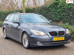 BMW 5-serie Touring - 523i Navigatie Stoelverwarming Rijdt & Schakelt super Navigatie