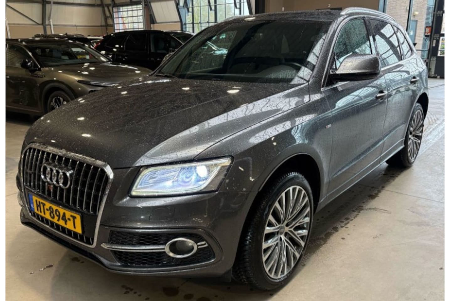 Audi Q5 - 2.0 TFSI quattro Sport Edition 2xS line Org NL-Panoramadak-Trekhaak - AutoWereld.nl