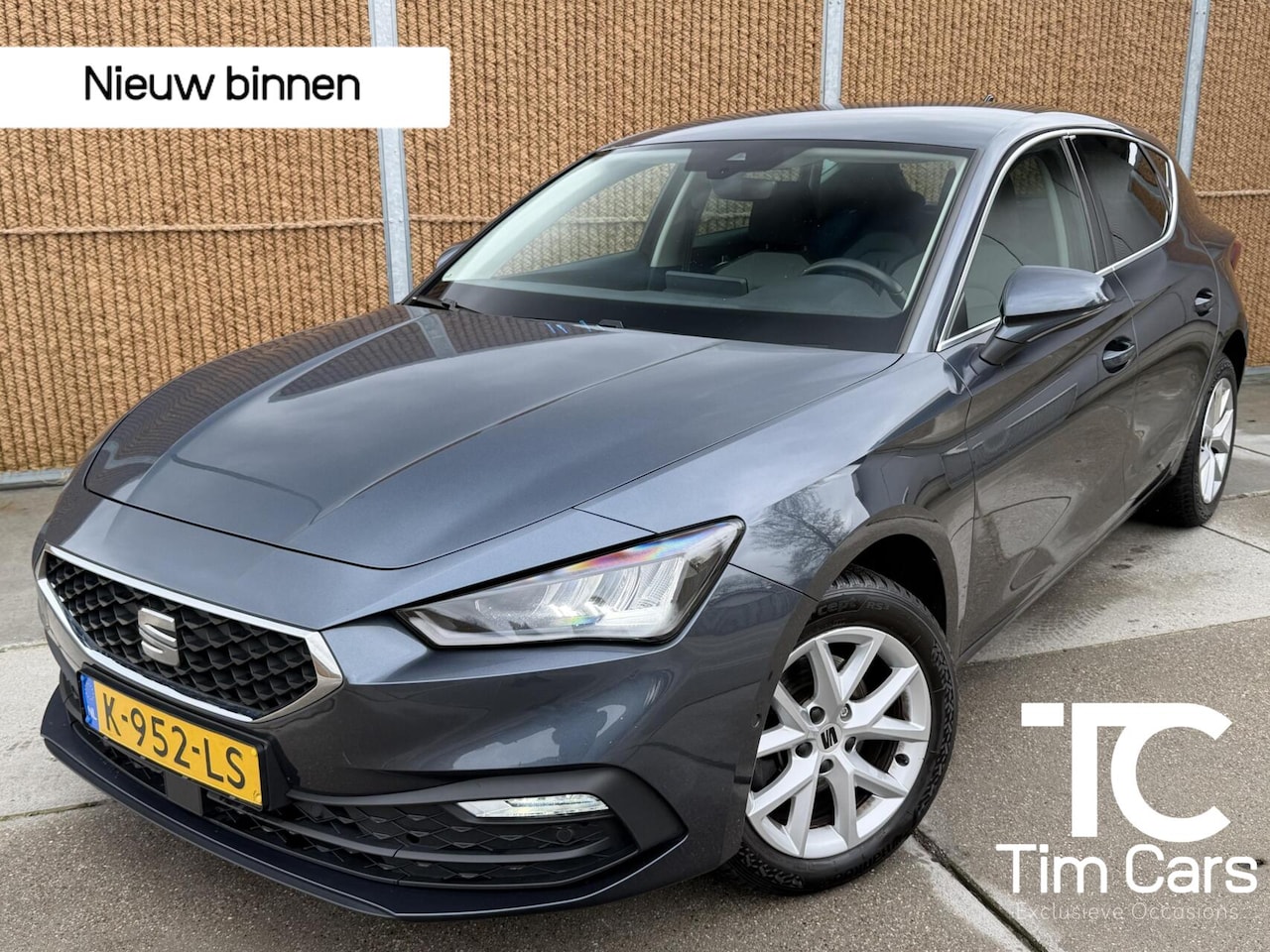 SEAT Leon - 1.0 TSI Style Launch Edition | Groot scherm navi | Achteruitrijcamera | Apple CarPlay | LE - AutoWereld.nl