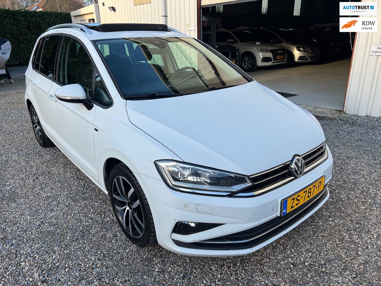 Volkswagen Golf Sportsvan - 1.5 TSI ACT Highline Edition PANORAMA.CARPLAY.LED! - AutoWereld.nl