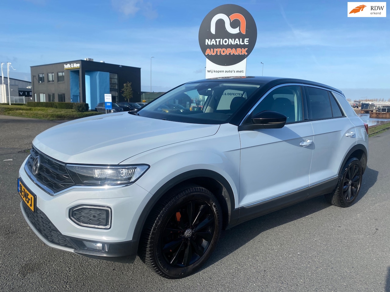 Volkswagen T-Roc - | 2018 | 1.5 TSI Sport | EXPORT & HANDEL - AutoWereld.nl