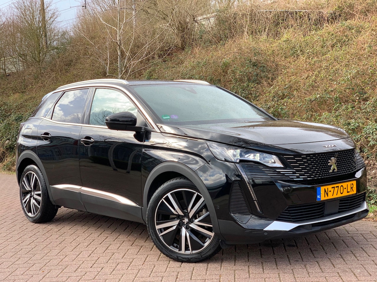 Peugeot 3008 - 1.6 HYbrid 225 GT Pack Business |Leder|Focal|360|Carplay|Memory|PDC|ACC|Side assist|Lane| - AutoWereld.nl