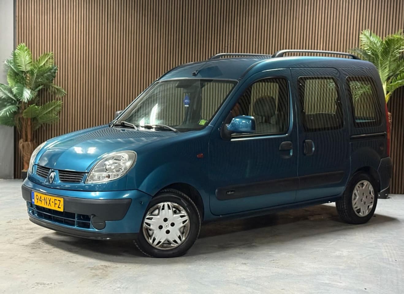 Renault Kangoo - 1.6-16V Privilège 1.6-16V Privilège - AutoWereld.nl