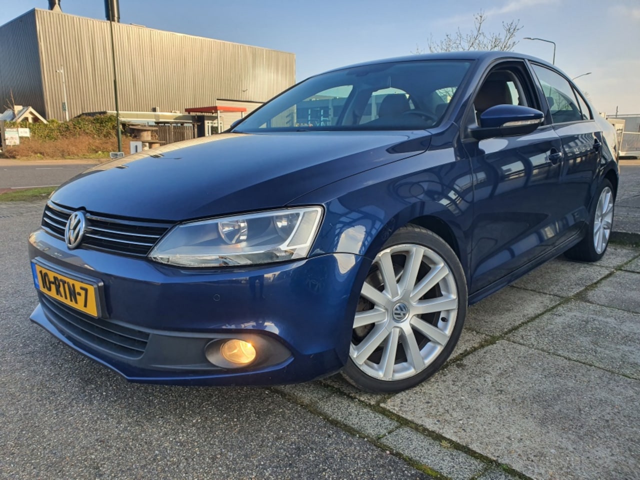 Volkswagen Jetta - 1.4 TSI Comfortline DSG AUTOMAAT|ECC|NAVI|NAP|APK|2011 - AutoWereld.nl