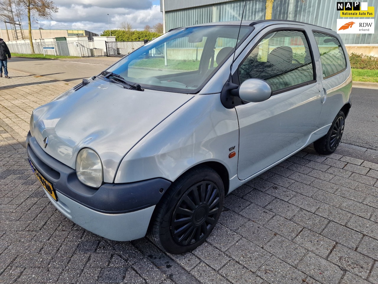 Renault Twingo - 1.2-16V Expression 1.2-16V Expression, Apk, Nap, Goed rijdend, inruil mogelijk. - AutoWereld.nl