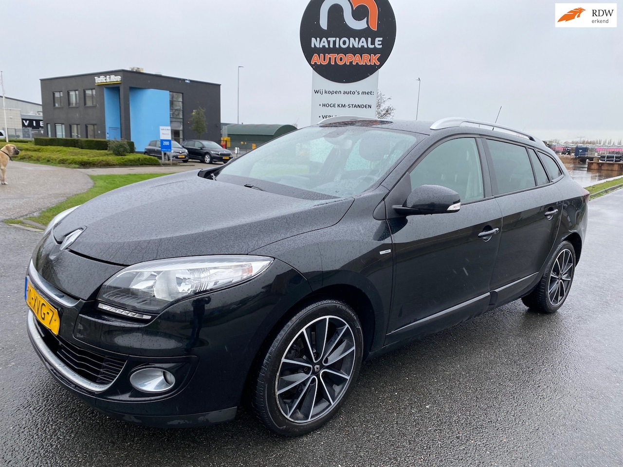 Renault Mégane Estate - | 2012 | 1.5 dCi BOSE | Export En Handel | APK - AutoWereld.nl