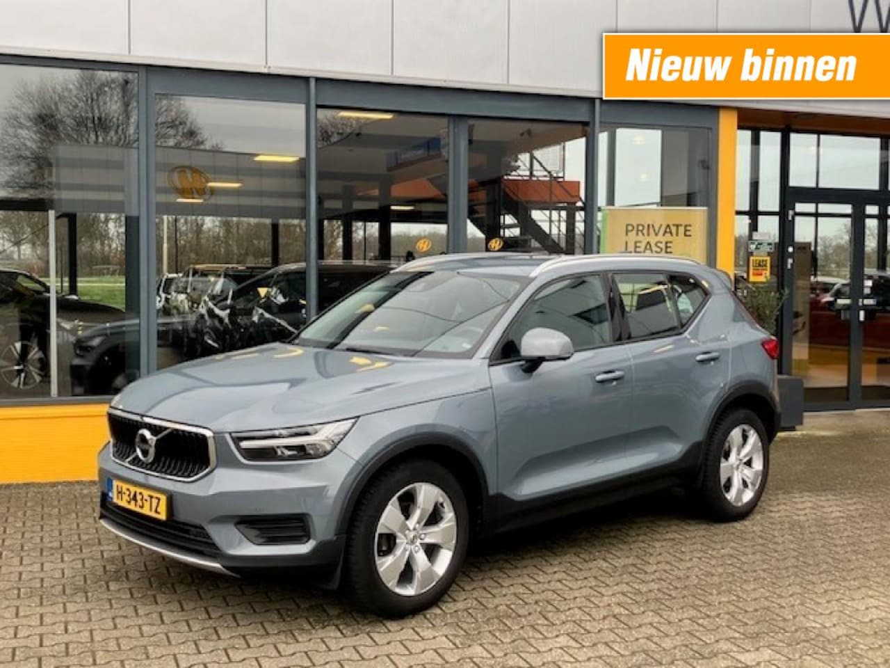 Volvo XC40 - 1.5 T3 163 pk Momentum - 1e eig - Dealer ond - Navi - camera - stoelverw. - AutoWereld.nl