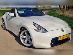 Nissan 370Z - 3.7 V6/338pk/AUT/7 Traps/Xenon/Navi/Recaro/Nismo/Top