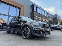 MINI Countryman - Cooper S E ALL4 John Cooper Works 220pk Blackline/Camera/Navi/Jcw stoelen/Btw