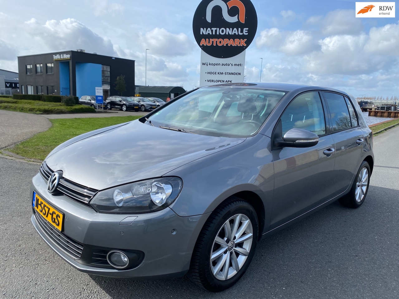 Volkswagen Golf - 2011 | 1.2 TSI Trendline | APK | - AutoWereld.nl