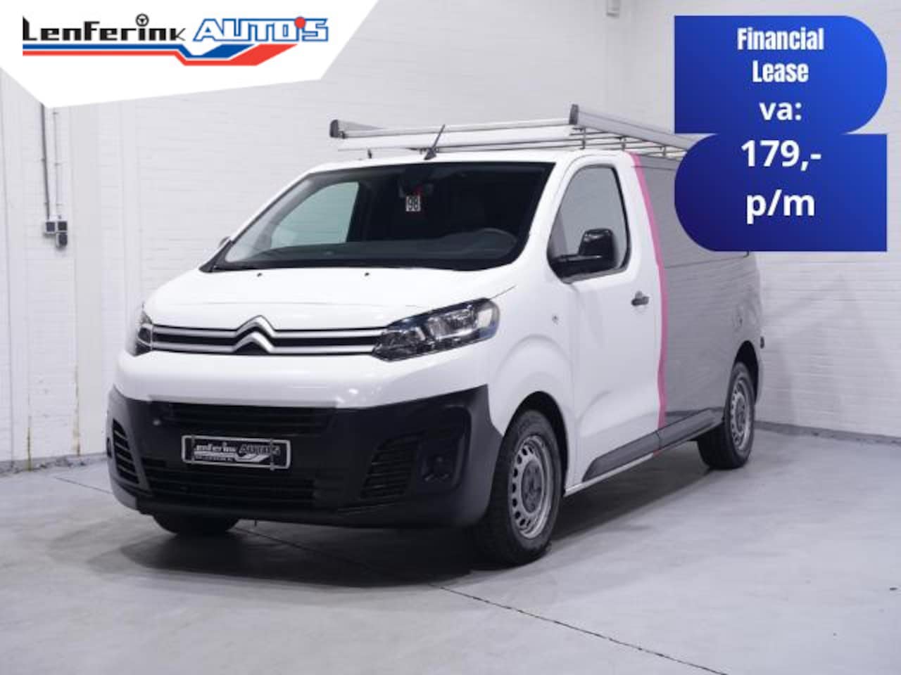 Citroën Jumpy - 2.0 BlueHDI 120 pk L2 Zwart/Wit Navi, Trekhaak Airco, Imperiaal, PDC achter, NAP, 3-Zits - AutoWereld.nl