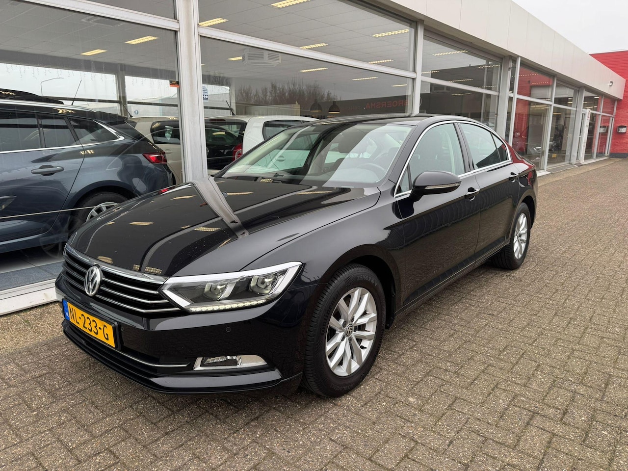 Volkswagen Passat - 1.6 TDI Comfortline | 1e eigenaar | Automaat | Navigatie | Cruise control | Elektrische ra - AutoWereld.nl