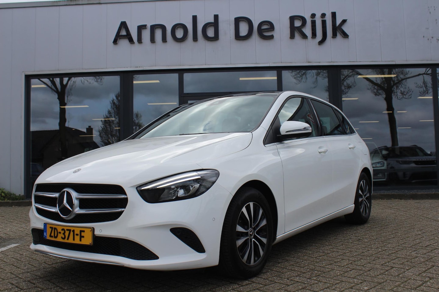 Mercedes-Benz B-klasse - 180 Business Solution 180 Business Solution - AutoWereld.nl