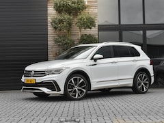 Volkswagen Tiguan - 1.5 TSI R-Line Panoramadak Nav Camara ACC 20 Inch Velgen