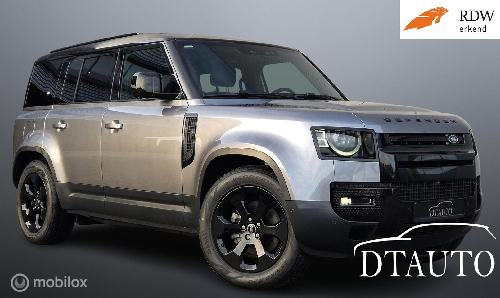 Land Rover Defender 110 - 3.0 D250 110SE Lucht Pano Grijs Kenteken - AutoWereld.nl