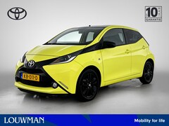 Toyota Aygo - 1.0 VVT-i x-cite | Navigatie | Achteruitrijcamera |