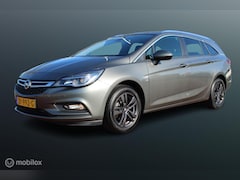 Opel Astra Sports Tourer - 1.0 Turbo 120 Jaar Edition, Navigatie, Pdc voor + achter. Cruise, App connect, Donker glas