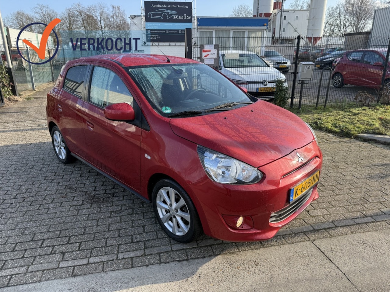 Mitsubishi Space Star - 1.2 Intense 1.2 Intense+ - AutoWereld.nl