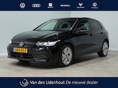 Volkswagen Golf - 1.5 eHybrid 204pk PHEV Life Edition Navigatie Virtual Cockpit 32