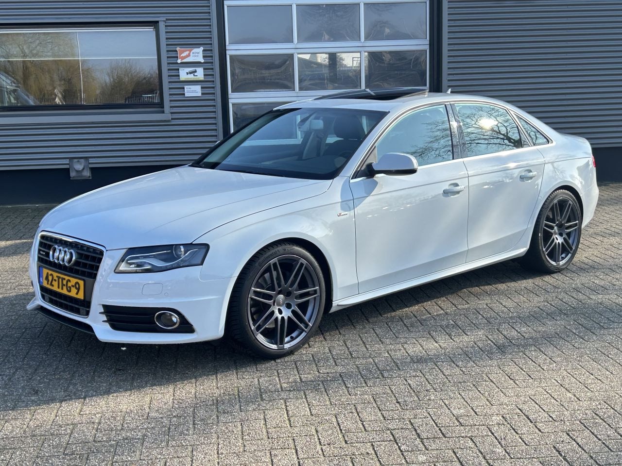 Audi A4 Limousine - 2.0 TFSI Quattro S-Line Automaat - AutoWereld.nl