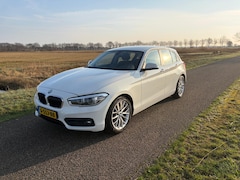 BMW 1-serie - 118i Sport Line Edition