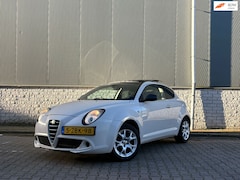 Alfa Romeo MiTo - 1.4 Distinctive-Pano-Airco-NWE distributieriem-NWE APK