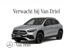 Mercedes-Benz GLA-Klasse - 200 AMG line | Pano Memory Multibeam Keyless Sound