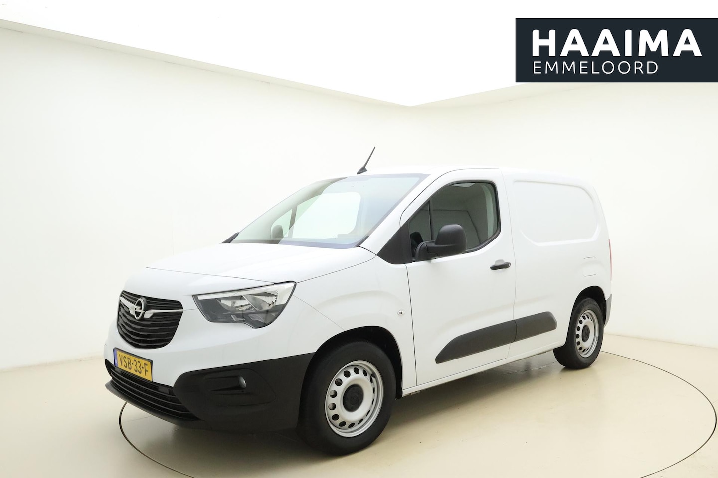 Opel Combo-e - L1H1 Edition 50 kWh | Airconditioning | Elektrisch Pakket | Bluetooth telefoonvoorbereidin - AutoWereld.nl