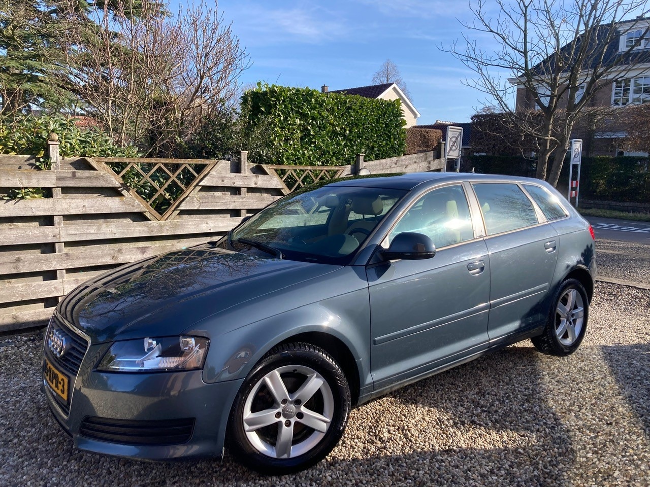 Audi A3 Sportback - 1.4 TFSI Attraction Pro Line Business Met ledere bekleding en elektrisch verstelbaar panorama dak uitgerust - AutoWereld.nl