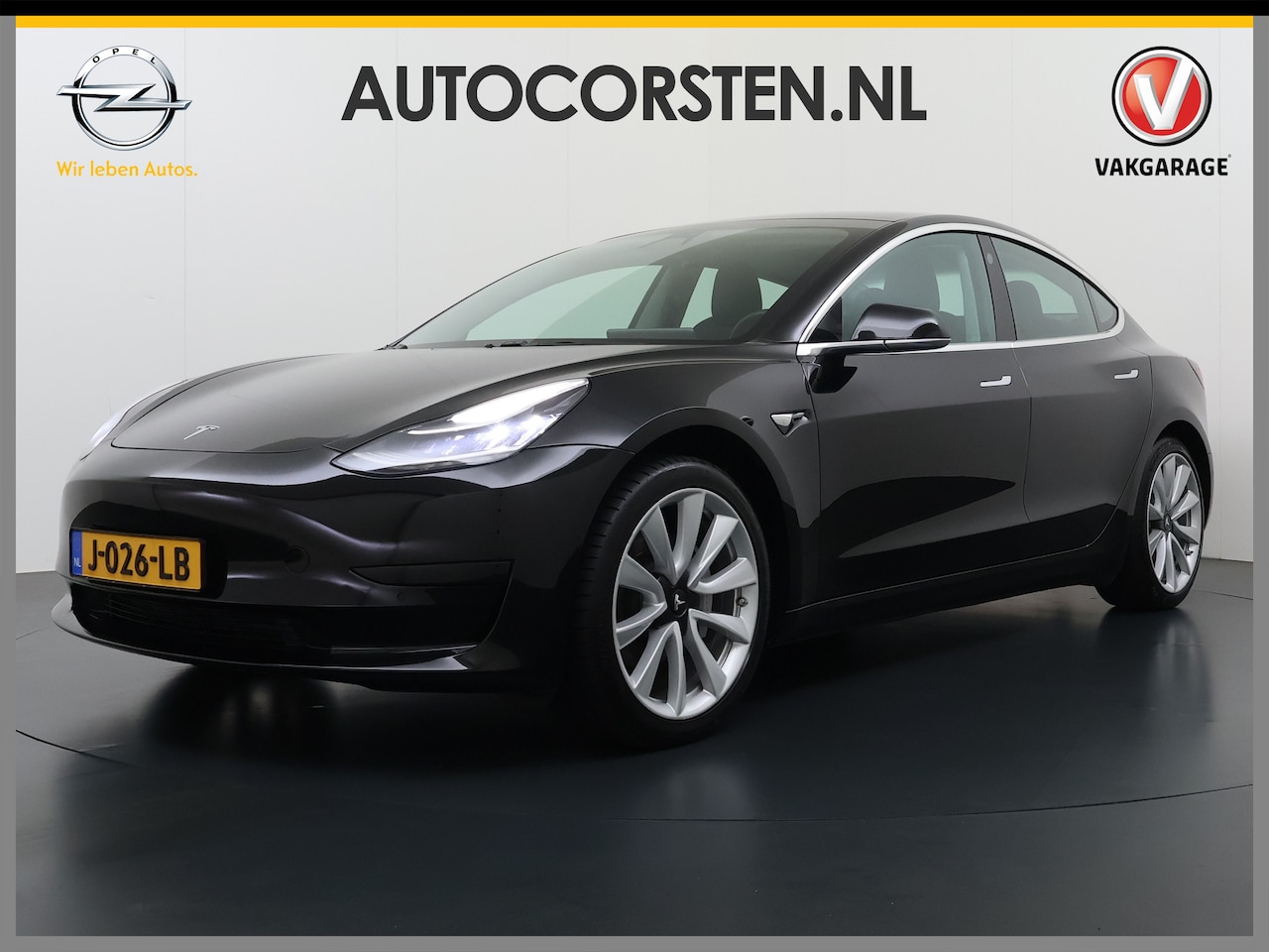 Tesla Model 3 - SR+ 325PK Trekhaak Lmv 19" AutoPilot Leer Pano-Dak Adaptive Cruise Camera's Elektr.-Stuur+ - AutoWereld.nl