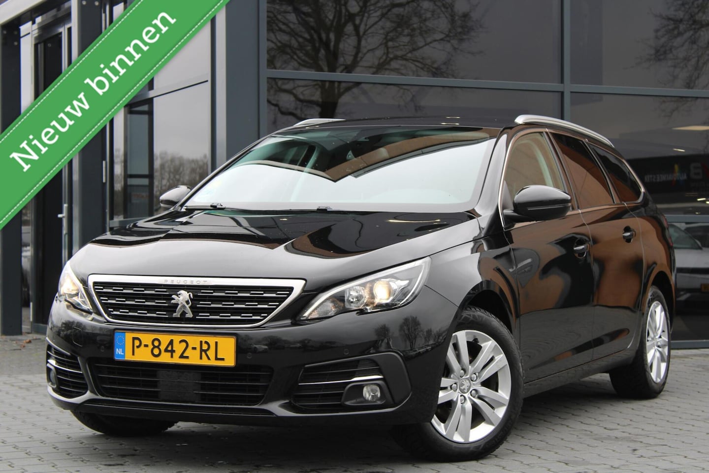 Peugeot 308 SW - 1.5 BlueHDi Aut. | Trekhaak | Camera | Stoelverwarming - AutoWereld.nl