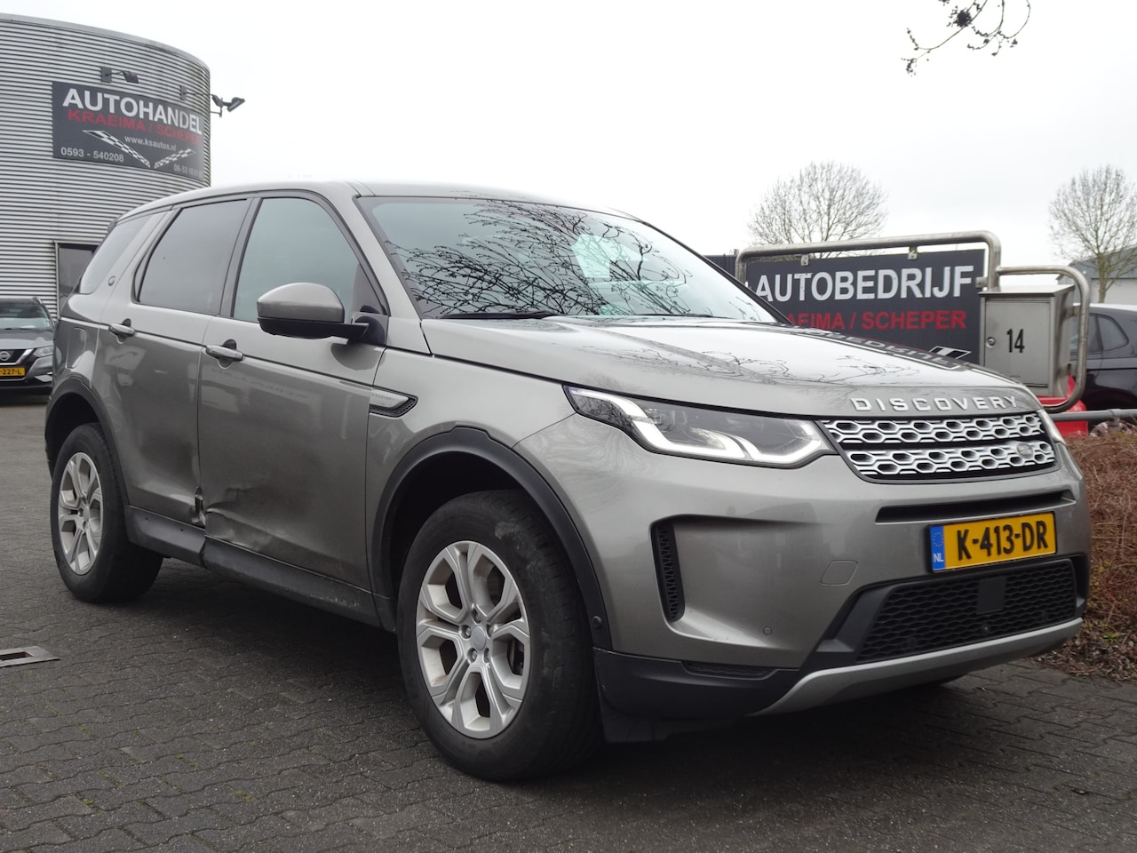 Land Rover Discovery Sport - P300e 1.5 R-Dynamic HSE Zeer lichte schade - AutoWereld.nl