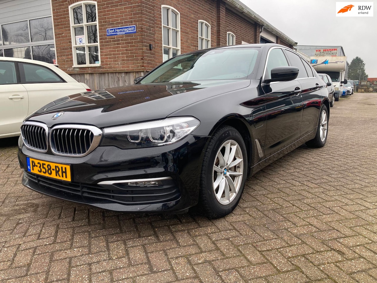 BMW 5-serie - 530e iPerformance Executive Hybride bj 12-2018 Navi, Cruise, Clima Camera - AutoWereld.nl