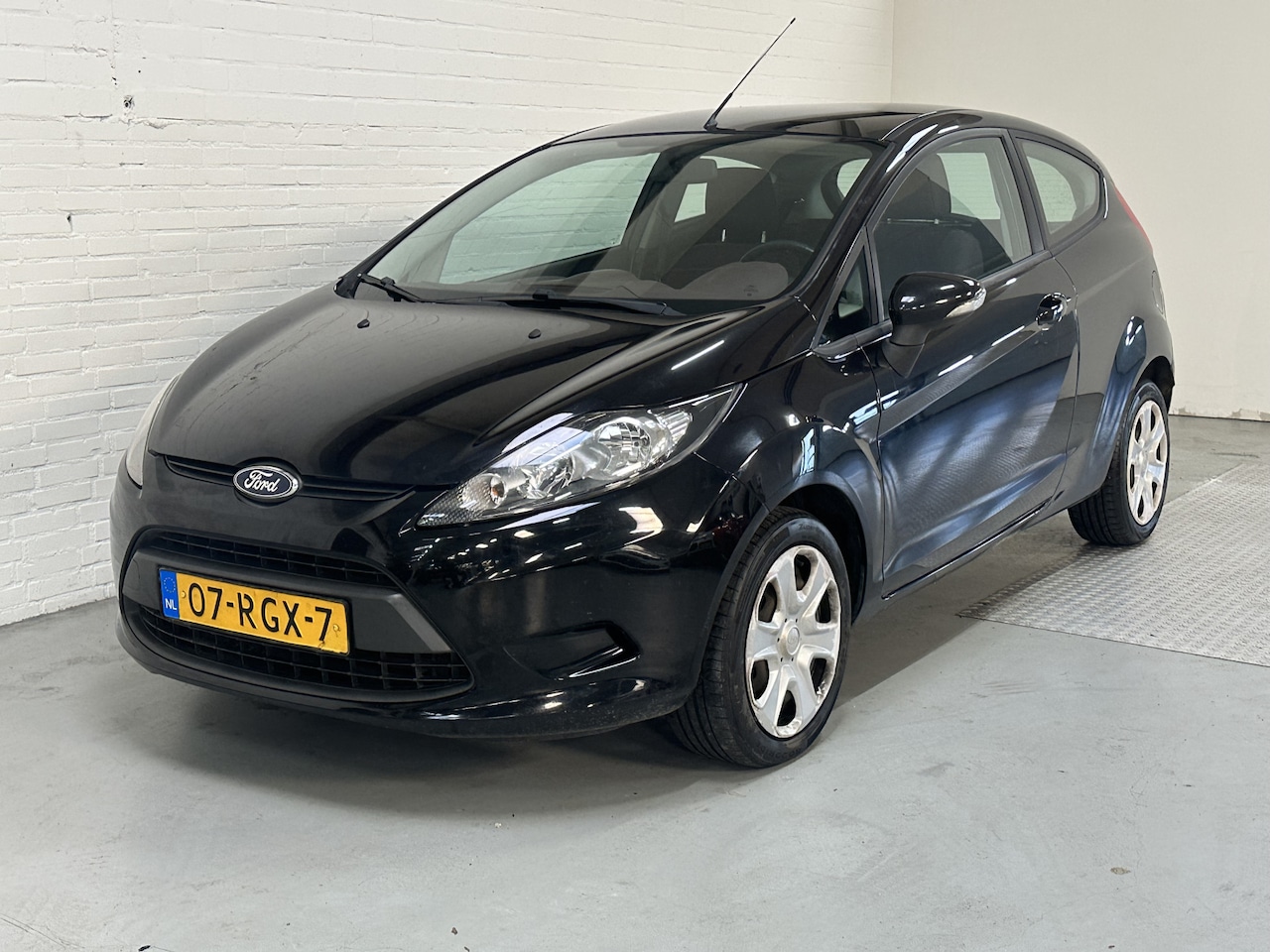 Ford Fiesta - 1.25 Limited AIRCO /CRUISE / ELK.PAKKET - AutoWereld.nl