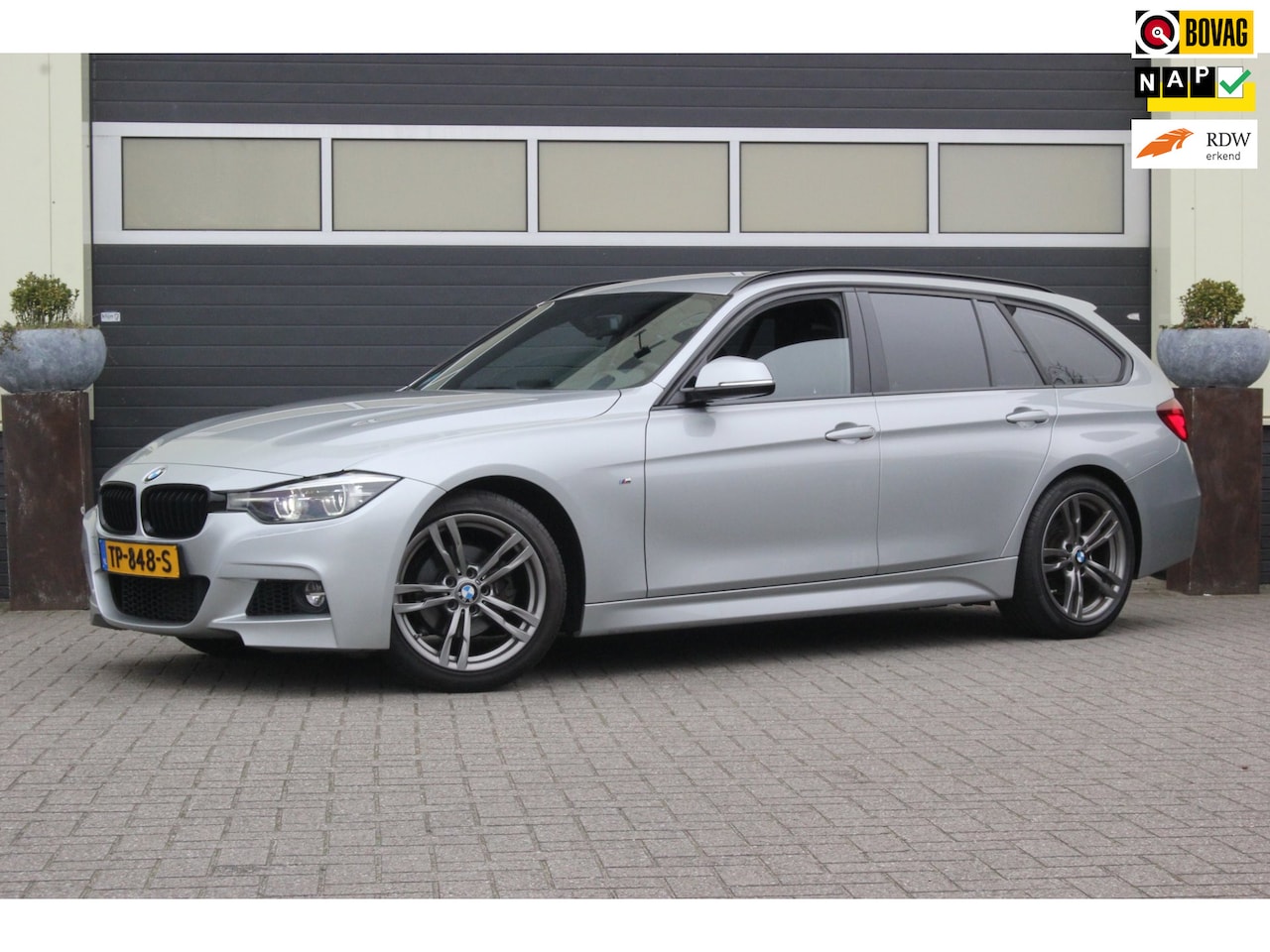 BMW 3-serie Touring - 318i M Sport Edition | Apple Carplay | - AutoWereld.nl