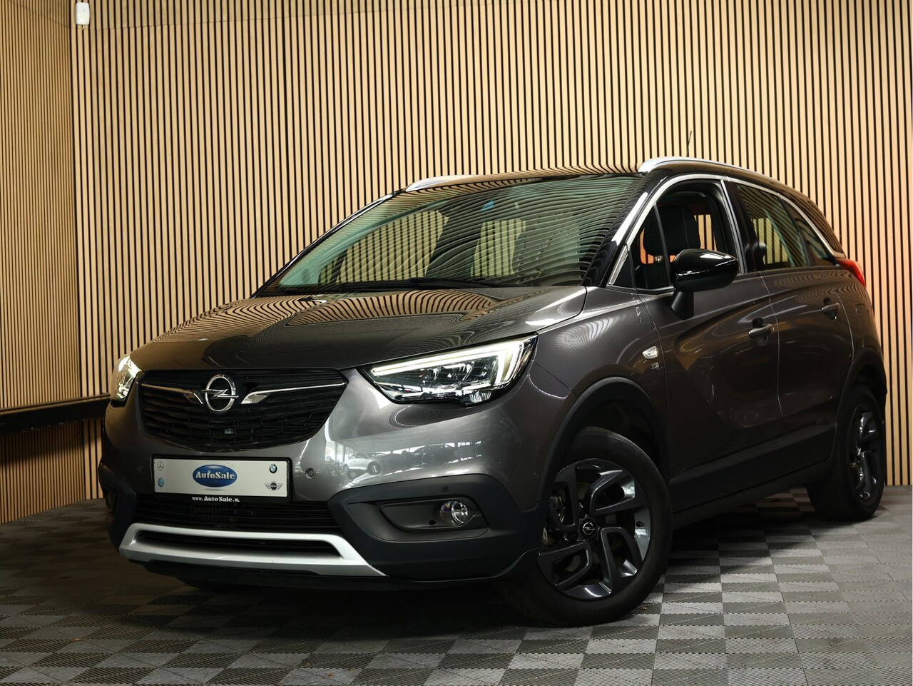 Opel Crossland X - 1.2 Turbo Ultimate AUT PANO CARPLAY CAMERA STOELVW NAV '19 - AutoWereld.nl