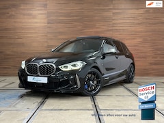 BMW 1-serie - M135i xDrive M-Performance | BomVOL | M-Technic | Pano | HuD | Parkeer-pakket | Ambient |