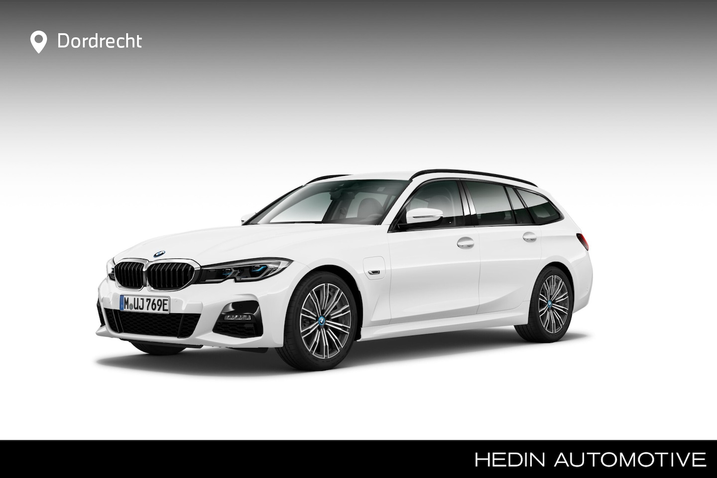 BMW 3-serie Touring - 320e xDrive M-Sport | Camera | Stoelverwarming | Head-Up | incl 12 maanden Bovag garantie. - AutoWereld.nl