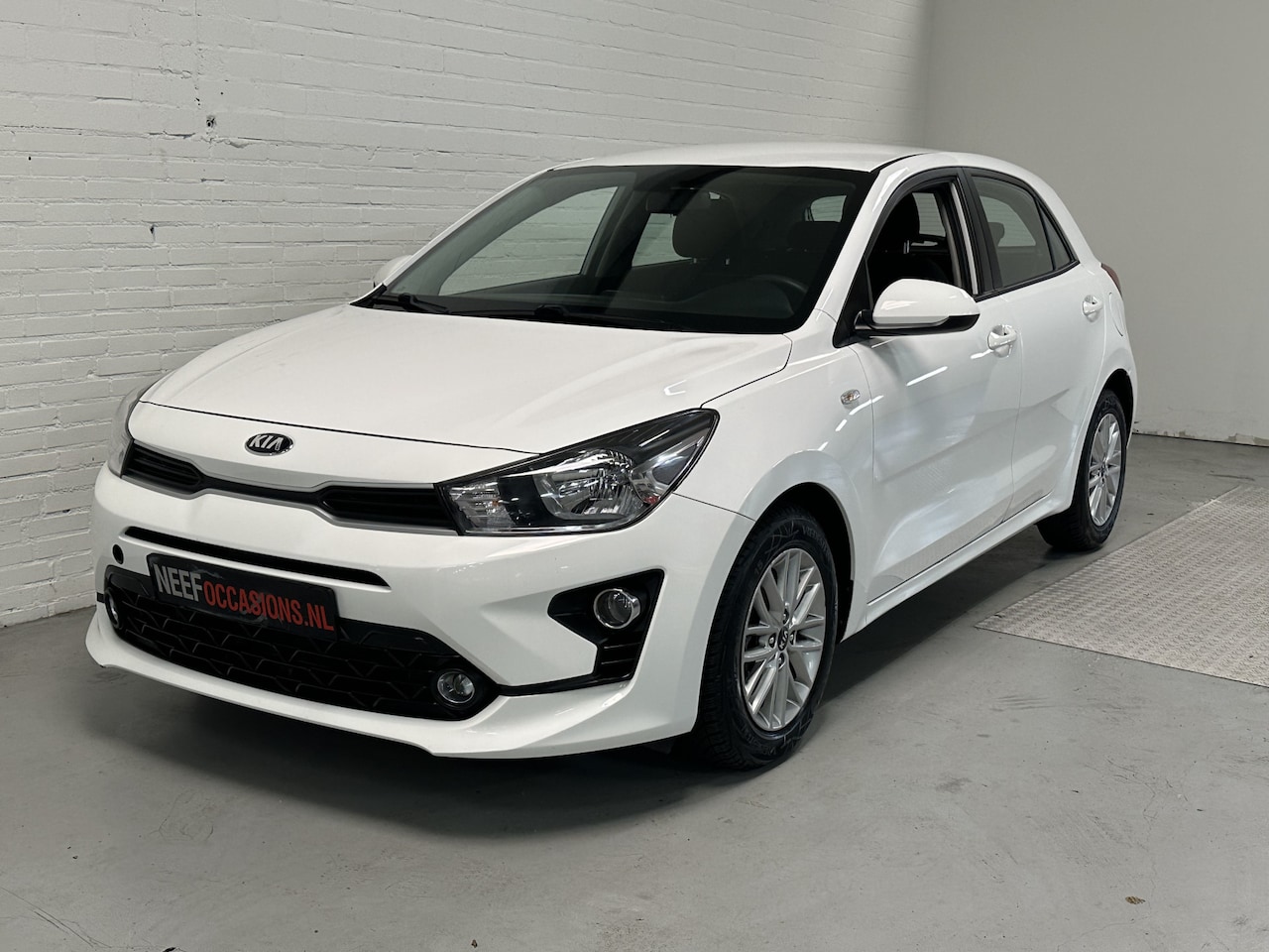 Kia Rio - 1.2 T-GDi AIRCO / CAMERA / CARPLAY / NAVI/ CRUISE - AutoWereld.nl