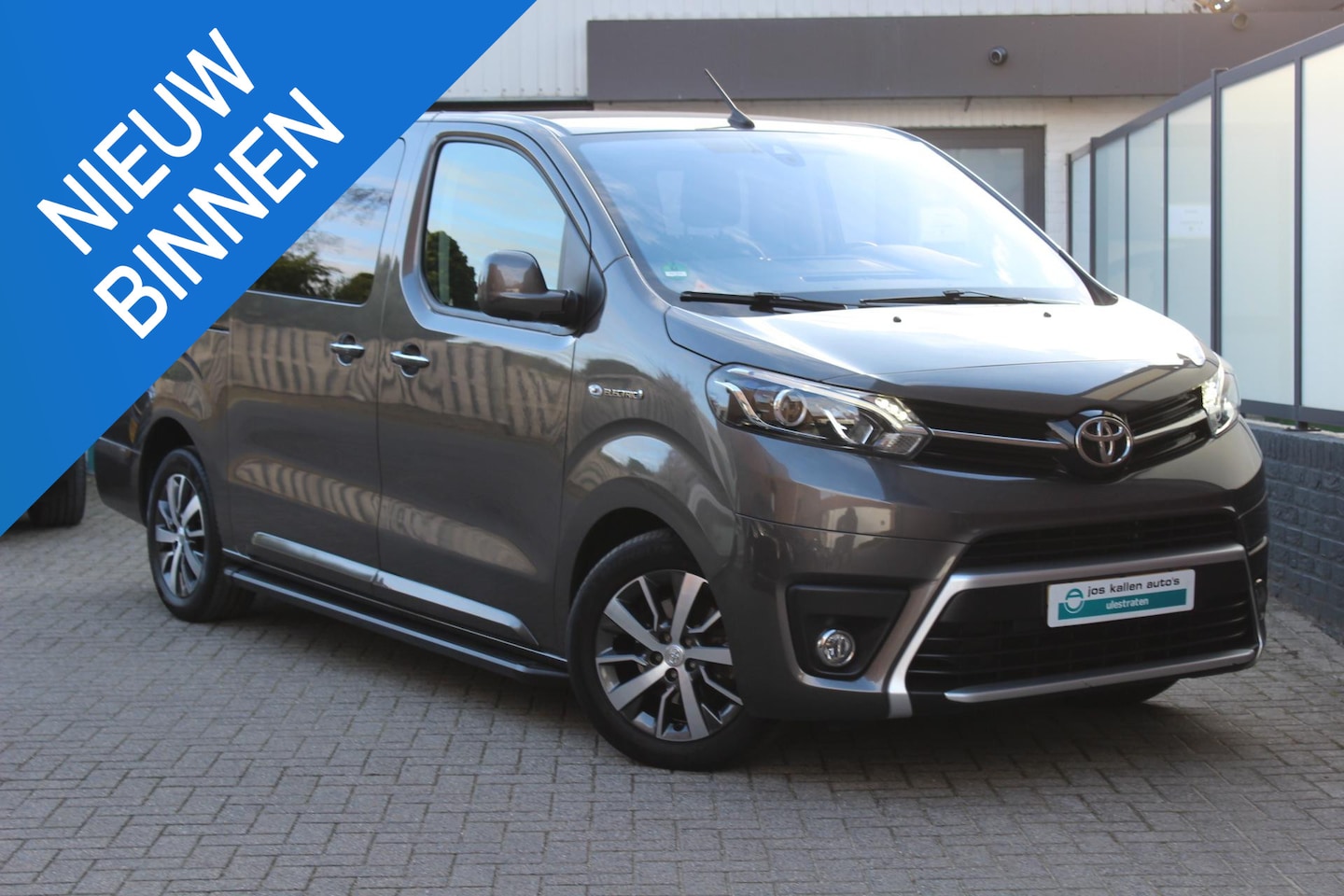 Toyota ProAce Electric Worker - Professional Extra Range DC 75 kWh Navi, Carplay, Lederen bekleding, Trekhaak, Betimmering - AutoWereld.nl