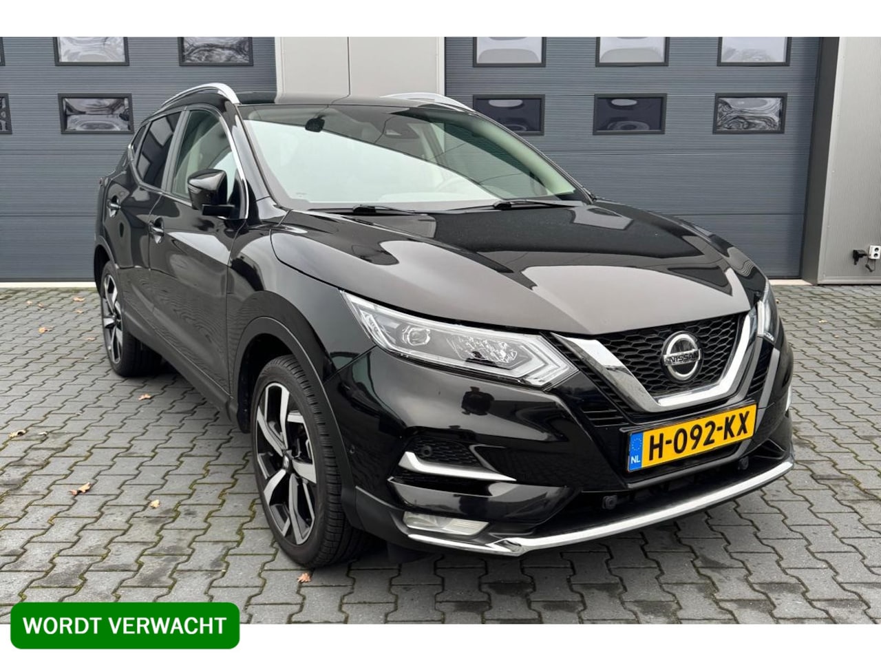 Nissan Qashqai - 1.3 DIG-T Tekna | Panoramadak | Carplay/Android Auto | Leder | Keyless - AutoWereld.nl