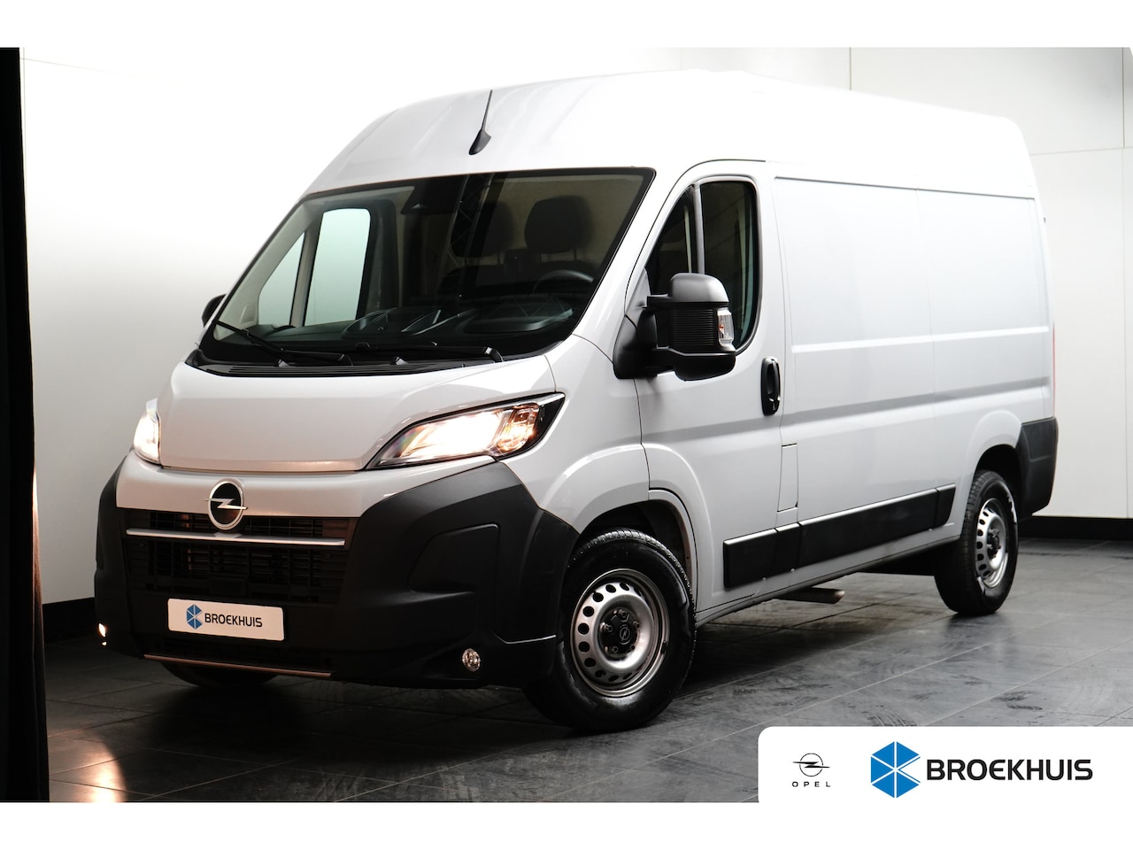 Opel Movano - 2.2D 140 S&S L2H2 3.3t | Achteruitrijcamera | Airco | Cruise control - AutoWereld.nl