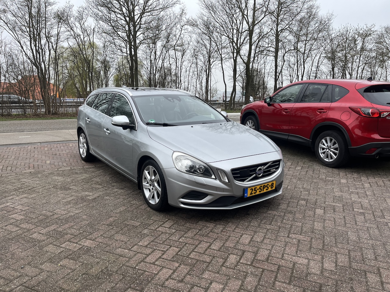 Volvo V60 - 1.6 T4 R-Design TREKHAAK OPEN DAK BLISS ADD CRUISE LEER - AutoWereld.nl