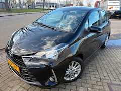 Toyota Yaris - 1.0 VVT-i ASPIRATION 2017 NAVI CARPLAY CAMERA AIRCO LANE ASSIST