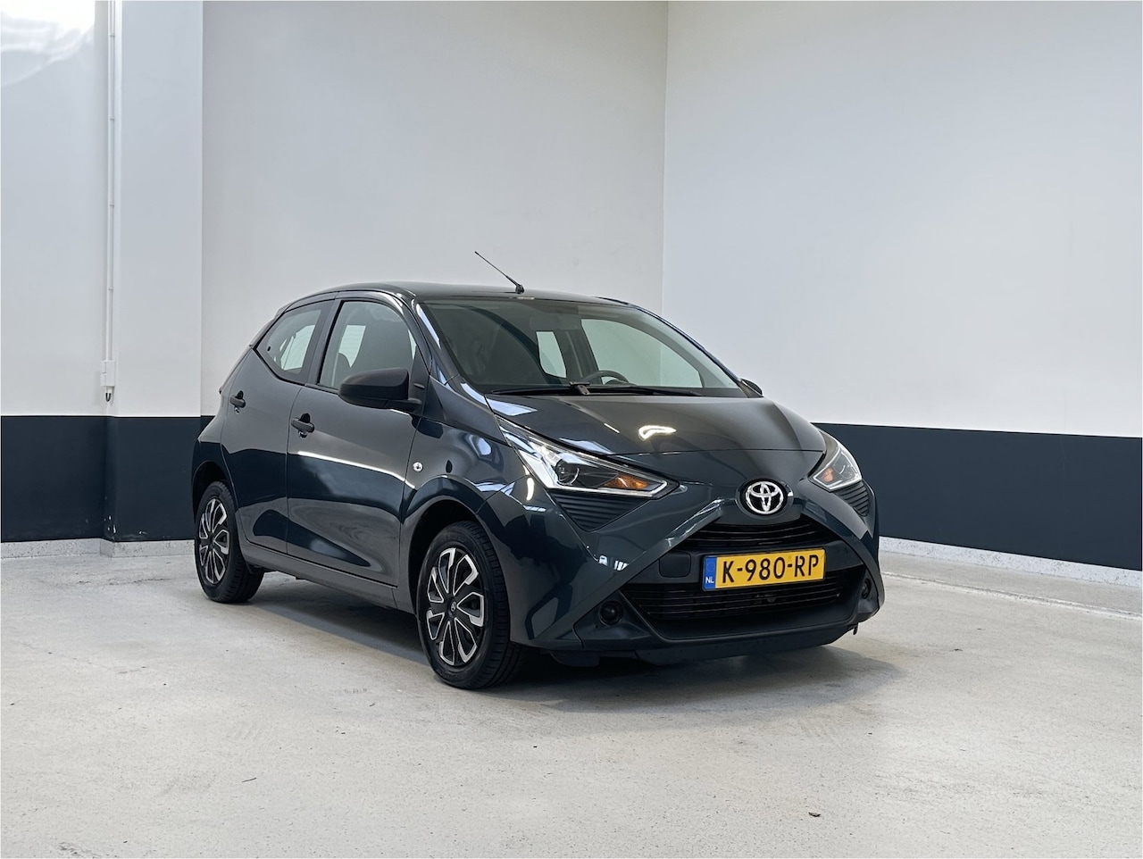 Toyota Aygo - 1.0 VVT-i x-fun| NL| 1 Eig | Airco| C.V | Bluetooth | - AutoWereld.nl