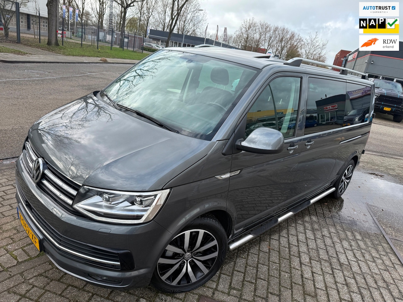 Volkswagen Transporter - 2.0 TDI L2 2019 DSG HIGH-LINE ACC DAKRAAM 1-EIG NAP - AutoWereld.nl